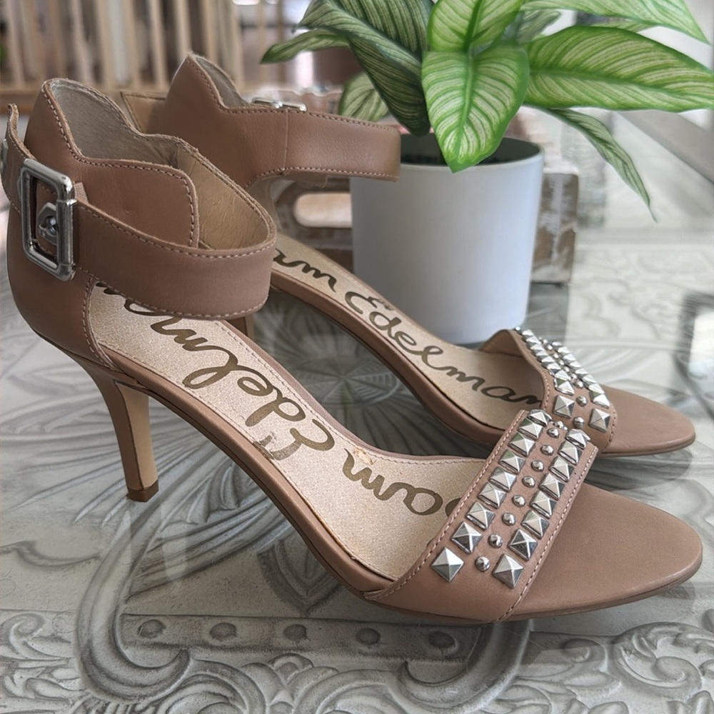 Sam Edelman Beige Studded Heels, Size 6